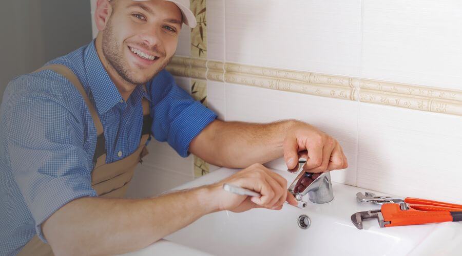 Handle or spout repair in Smithville, MS